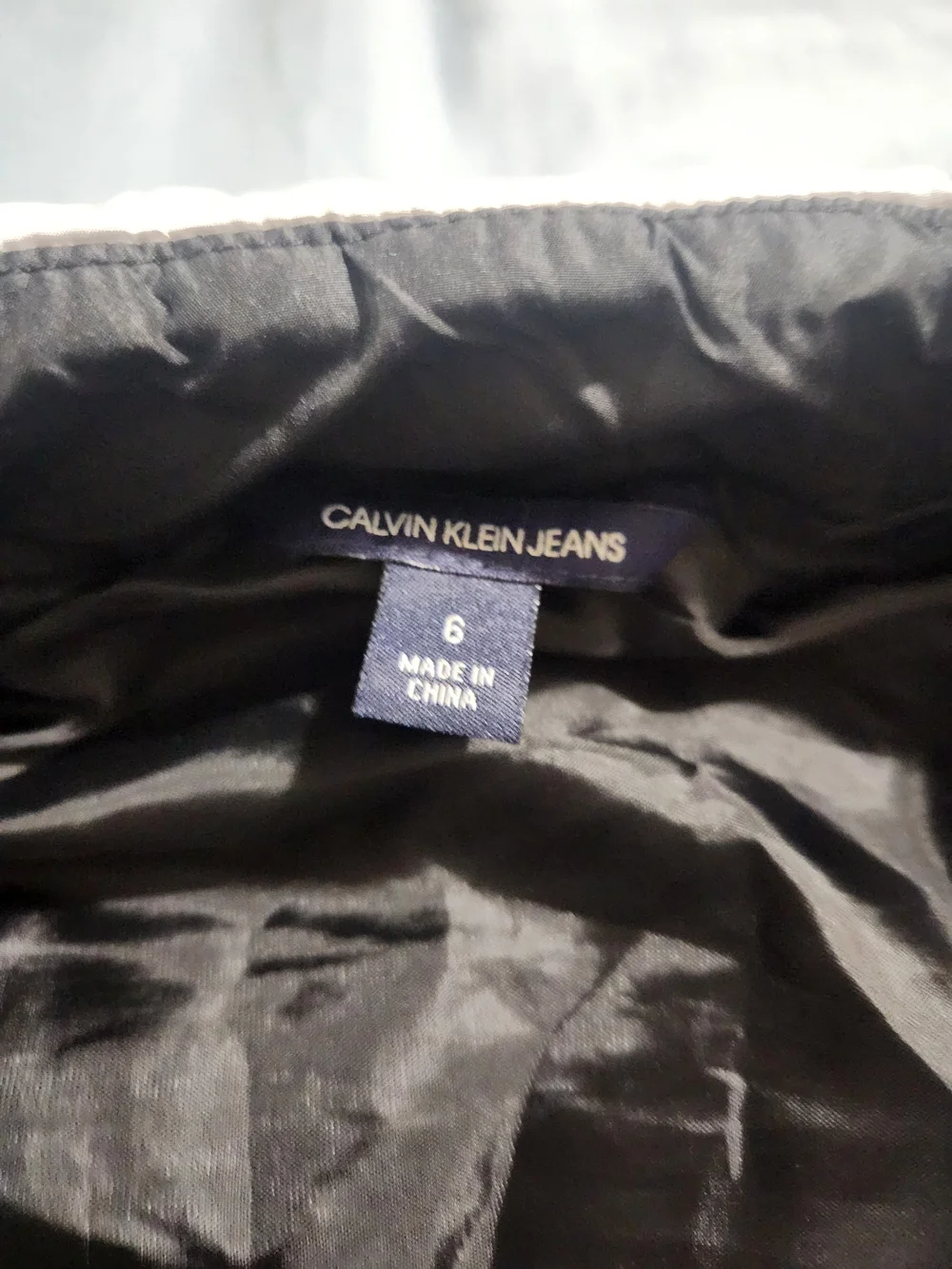 Calvin Klein Colorblock Puffer Vest - White & Black